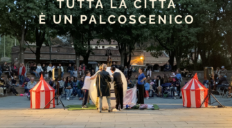 tutta la città è un palcoscenico tutta la città è un palcoscenico